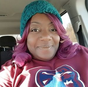 Meet your Posher, Cassandra